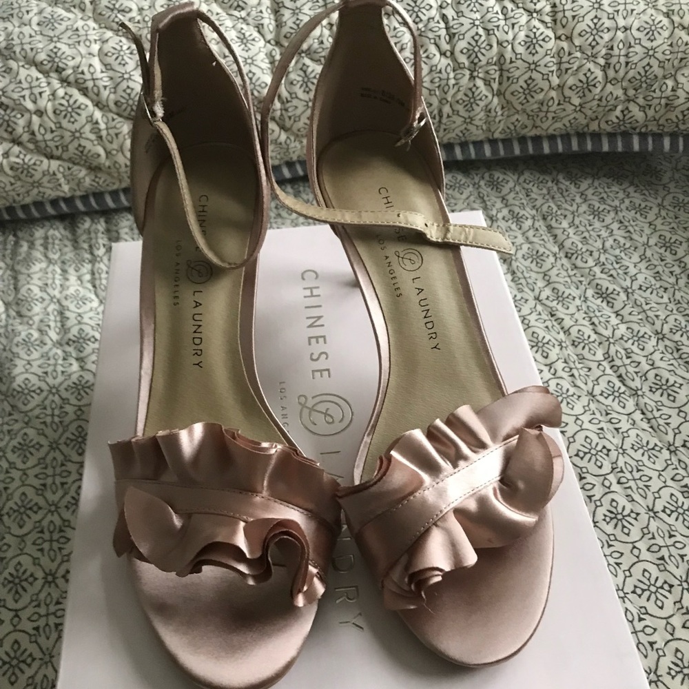 NEW Nude Heels